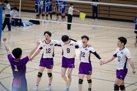 男子の明治大が東海大を3-1で破る。女子は筑波大、東女体大、日体大が全勝。関東大学バレーボール春季リーグ戦 サムネイル