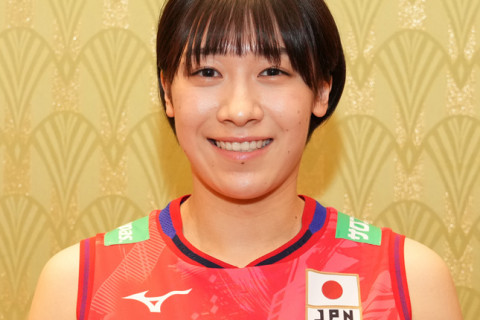 女子日本代表の石川真佑が兄の祐希と同じイタリアリーグ1部へ「海外挑戦は初めてで不安なことはあるが、強い覚悟を持ってプレーしたい」 サムネイル