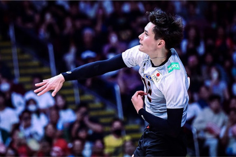 男子日本代表、世界ランキング1位のポーランドに1-3で敗れ、決勝進出を逃す。世界大会46年ぶりメダルを懸け、3位決定戦へ　VNL準決勝 サムネイル