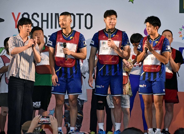 吉本興業のスポーツフェスにパナソニック、サントリー、VC長野が参加、盛り上げに一役買う