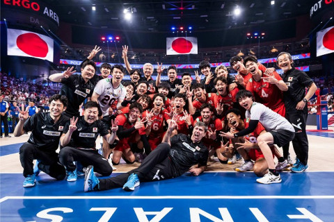 男子日本代表、世界選手権金のイタリアにフルセット勝利で銅メダル獲得！ 世界大会メダルは46年ぶり　VNL3位決定戦 サムネイル