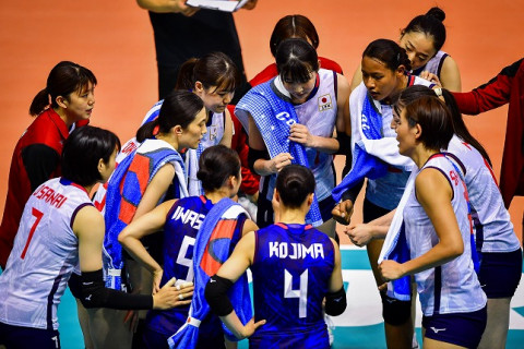 女子日本代表、タイにフルセットで敗れ、決勝進出ならず。6日にベトナムとの3位決定戦へ　アジア選手権 サムネイル