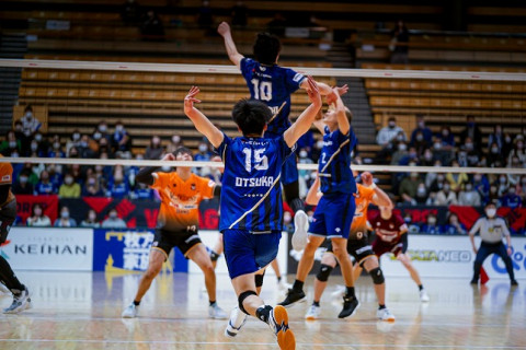 V1男子、FIVBの規定によりパリ五輪予選登録選手が開幕週の試合に出場できないことが判明。日程変更を含め協議中 サムネイル