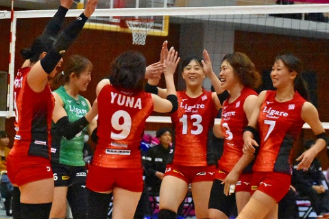 V2女子が開幕。姫路、仙台の新監督がそれぞれ初陣を飾る　 サムネイル