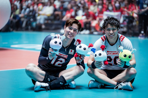 フォト パリ五輪予選 ワールドカップバレー男子 アメリカ戦　髙橋藍、大塚達宣、山本龍ら サムネイル