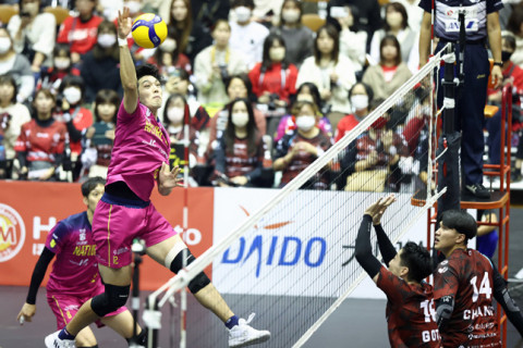 東京GBがヴォレアス北海道に完勝で初白星　パナソニックが東レに3－1　ジェスキー「来日前にラッセルはもちろん他の日本経験者に話を聞いた。今日の勝利は素晴らしいゲームだった」V1男子 サムネイル