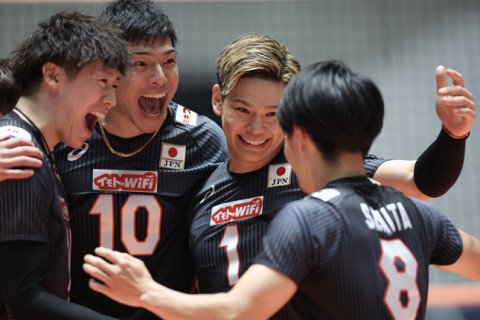 男子日本代表、トルコをストレートで下し、3勝目。関田誠大「もっとできると思うので、コンディションを上げたい」　パリ五輪予選／W杯 サムネイル