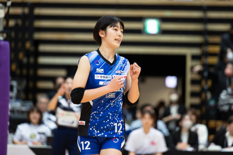 岡山・妹尾紗香「コートに入ったら絶対に明るくプレーしようと思っていた」、宇賀神みずき「使える場面ではバックアタックを使っていきたい」　V1女子 サムネイル