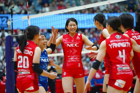 昨季優勝のNEC・古賀紗理那「最後は”うちがいちばん完成度が高かったね”と言えるようにチームで少しずつ成長していきたい」　V1女子 サムネイル