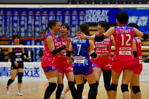 JTが無傷の5連勝。久光が日立Astemoにフルセットで敗れ、初黒星。PFU、東レが今季初勝利　V1女子 サムネイル