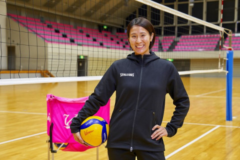 スポルディング✕ヴィクトリーナ姫路・柴田真果（後編）「アヴィタル監督からは1本1本のトスに意味を持たせることを学んでいます」 サムネイル