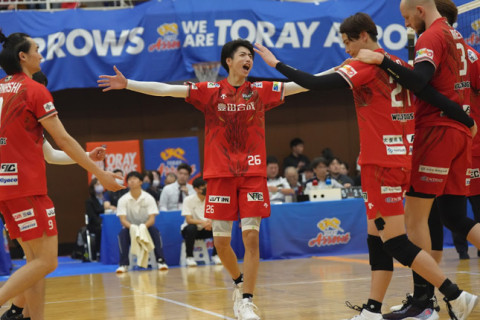 【バレー】WD名古屋が髙橋健太郎不在の東レを破る　大塚達宣、山本智大Wバースデーのパナソニックが無傷の6連勝　V1男子 サムネイル