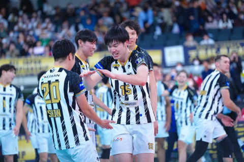 決勝戦の組み合わせは女子がNEC対久光、男子はWD名古屋対パナソニックに　天皇杯・皇后杯 サムネイル