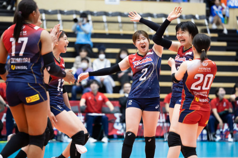 日立Astemoと東レがホームでストレート勝利。埼玉上尾が８勝目　V１女子 サムネイル
