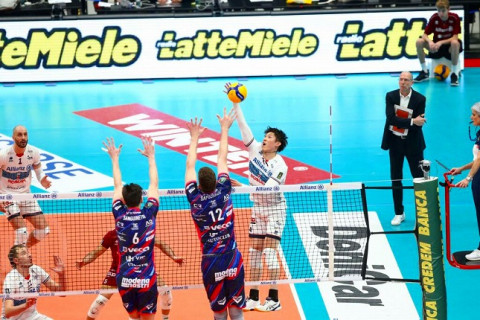 石川祐希所属のミラノ、モデナにストレート勝利で年内最後の試合を締めくくる。「久しぶりのスタメンで、良いパフォーマンスが出せた」　イタリア1部 サムネイル