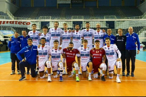 石川祐希所属のミラノ、CEVカップでテッサロニキに3-1で勝利。「出場機会が増え、いい方向に向かっている」 サムネイル