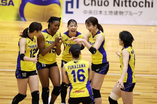 JTが12連勝。久光ホームでの上位対決はNECに軍配。東レが5勝目、岡山が3勝目　V1女子
