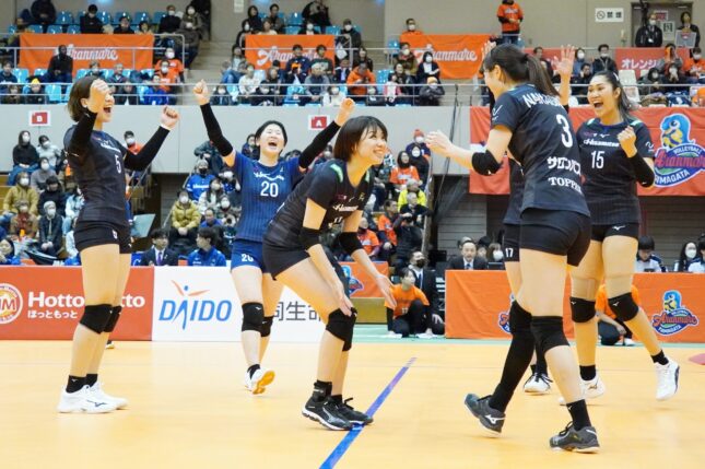 V Cupが開幕。日立Astemo、デンソー、久光、岡山が初戦勝利　V1女子