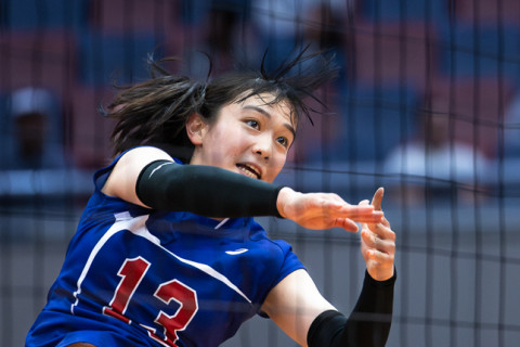 Vリーグを経験して飛翔する東海大学・光広（こうひろ）のぞみ「目指すはインカレ優勝。Vで何本も何本もドシャットを食らって吹っ切れた。プレーに工夫を重ねて選手としての幅を広げたい」 サムネイル