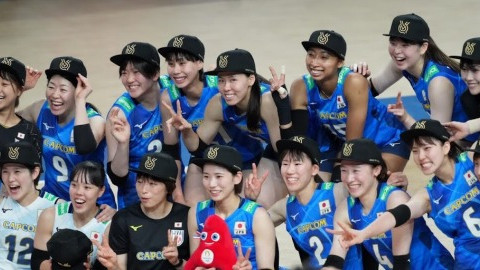 女子日本代表、パリ五輪出場メンバーが決まる。古賀紗理那主将、石川真佑ら12人。交替選手にリベロ・山岸あかね サムネイル