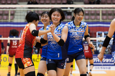 岡山がAstemoをストレートで下し、2勝目。Astemoは初黒星。デンソーが開幕4連勝　SV女子 サムネイル