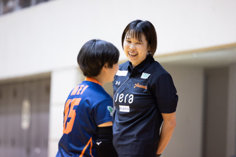 現役選手がU-15チームの監督を兼任。アランマーレ山形・柳沢紫子「楽しくプレーすればおのずと結果がついてくる」 サムネイル