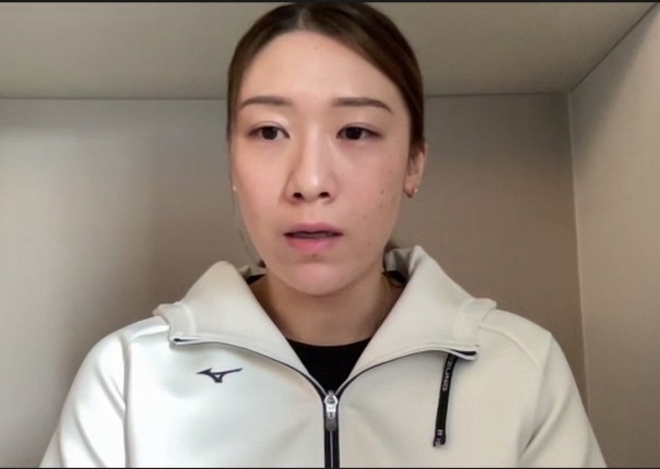 石川真佑が会見。兄・祐希とのCM初共演に「ファンの方も喜んでくれるのでは」