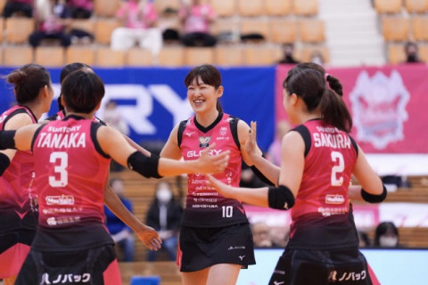 姫路対Astemoの注目対決は姫路がストレートで2連勝。東レ滋賀が7位に浮上　SV女子 サムネイル