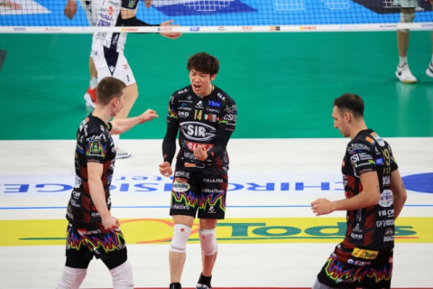 石川祐希所属のペルージャ、グロッタッツォリーナに快勝し、開幕8連勝。MVPの石川「アタックとレセプションは前回の試合よりも修正できた」　イタリア1部 サムネイル