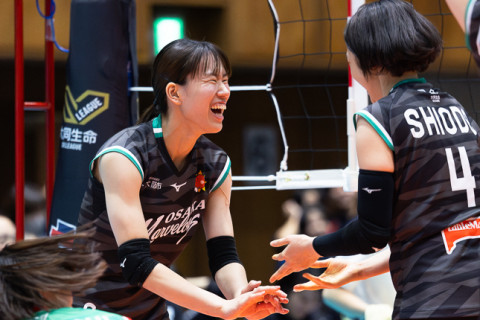 大阪MVが首位をキープ。刈谷がアウェーで埼玉上尾に逆転勝ちして6勝目。岡山はホームで姫路にフルセットで勝利し、4勝目　SV女子 サムネイル