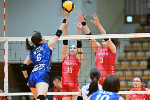 デンソーが埼玉上尾との上位対決を制し、暫定首位に返り咲く。PFUがアウェーで姫路を破り、7勝目　SV女子 サムネイル