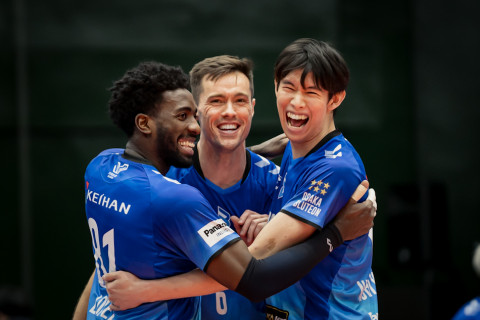 フォト 大阪ブルテオン 西田有志、山本智大、西山大翔ら　2025.01.05 パナソニックアリーナ サムネイル