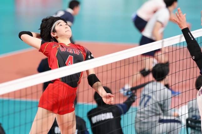 東レ滋賀内定の結束美南（習志野）、2回戦で春高コートを去る。「迫田さおりさんのようなバックアタックが打てる選手になりたい」　春高バレー