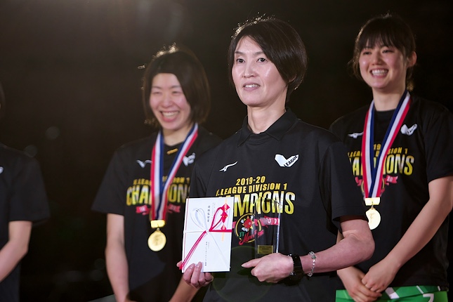 五輪3回出場、元JT監督の吉原知子氏が韓国Vリーグ「興国生命ピンクスパイダーズ」の監督に就任