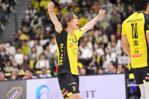 日鉄堺BZ・大宅真樹「いろんな選手がどこからでも攻撃できるのは、うまく嵌ってくるとプラスになる要因になる」 SV男子会見 サムネイル