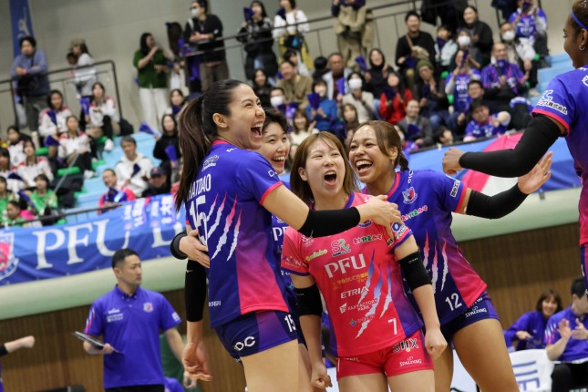 PFUが皇后杯優勝の大阪MVに3-1で勝利。上位対決はNEC川崎が2勝　SV女子