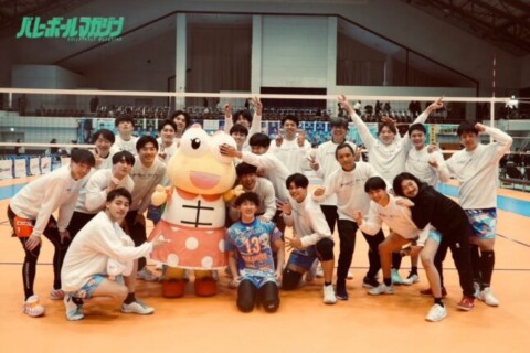 西地区のF鹿児島がフルセットで2連勝。東地区は2位に浮上したサンガイアがストレートで2勝　V男子 サムネイル