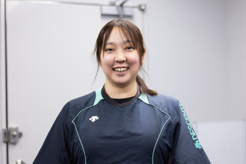栄誉賞選手がコーチで復帰、色摩知巳が語る東京サンビームズ。そしてかつての僚友、群馬・松浦未波のこと  V女子 サムネイル
