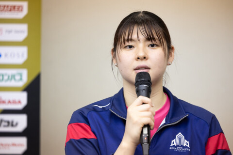 NECレッドロケッツ川崎　山田二千華主将「プレッシャーの中でも自分たちのプレーが出せた」、佐藤淑乃「チームとして点数を取ることができていた」SV女子QF サムネイル