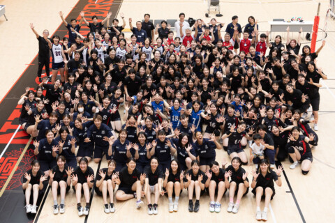 「東京からバレーを盛り上げる」2026 TOKYO SUMMER LEAGUEの優勝は東京サンビームズ。日体大・根本研監督も太鼓を叩いてチームを鼓舞　 サムネイル