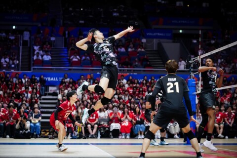 男子日本代表、カナダに大逆転勝利。5試合連続でフルセットを制し、無傷の10連勝！ 途中出場の大塚達宣が躍動　VNL サムネイル