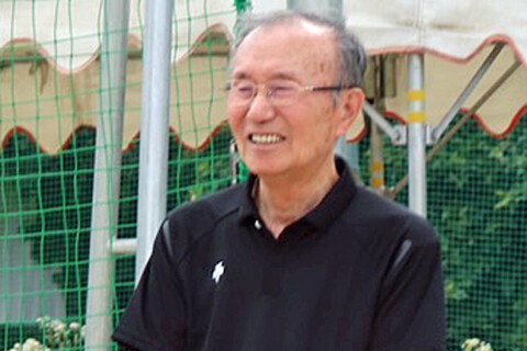 鎮西高校の名将、畑野久雄監督追悼特集　第1回　朝日健太郎さん「鎮西のカナリアイエローのユニフォームは先生と私とでデザインしましたね」 サムネイル