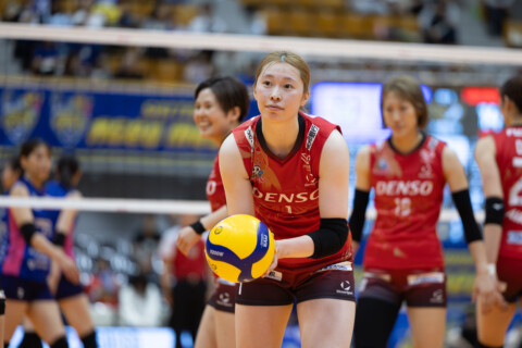 デンソーエアリービーズ・山下晴奈「試合の中でベンチともしっかり確認を取れた」、ロベルタ シルバ ハッツケ「自分も日本のバレーを学んできたい」　SV女子 サムネイル
