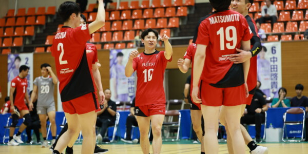 富士通とクボタが開幕2連勝　SVG男子